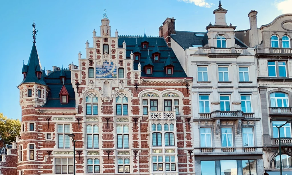 Architecture bruxelloise, illustration des autres domaines d'intervention du cabinet